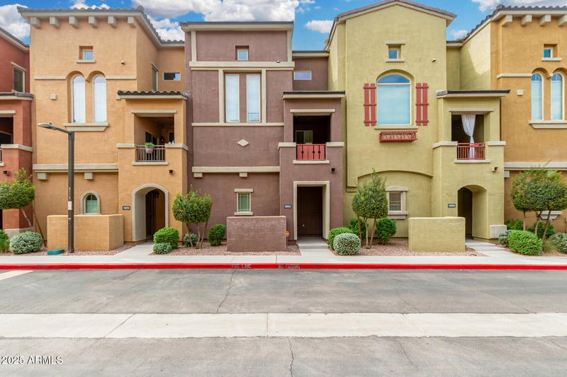 240 Juniper Ave #1054, Gilbert, AZ 85233