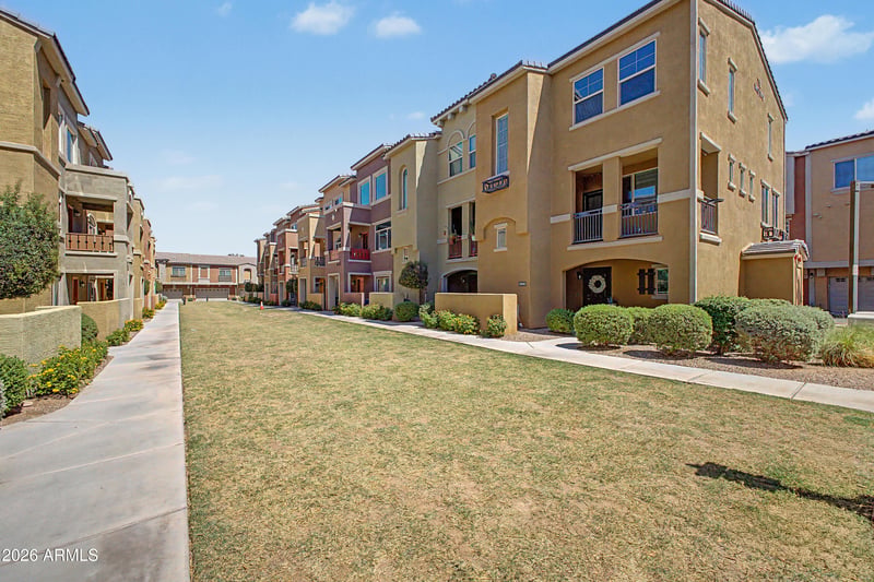 240 Juniper Ave #1140, Gilbert, AZ 85233