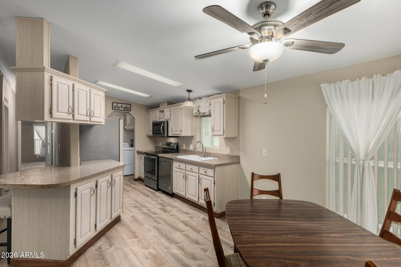 2400 Baseline Ave #285, Apache Junction, AZ 85119