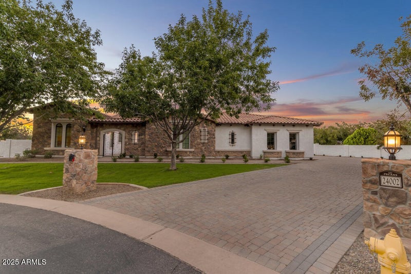 24002 201st Ct, Queen Creek, AZ 85142