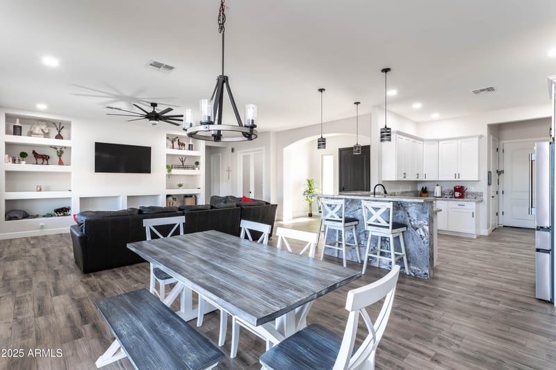 24009 Redbird Rd, Wittmann, AZ 85361