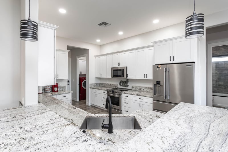 24009 Redbird Rd, Wittmann, AZ 85361