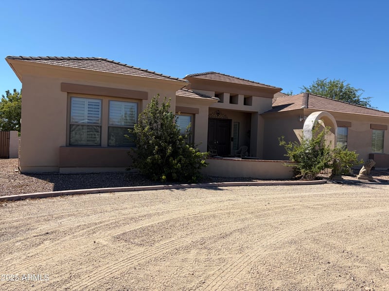 2401 Dixon Ln, San Tan Valley, AZ 85144