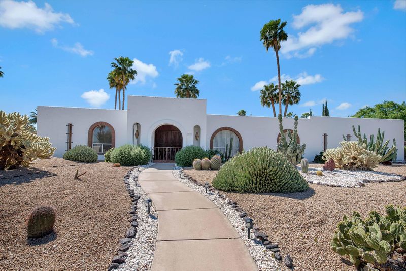 2401 E Brown St, Phoenix, AZ 85028