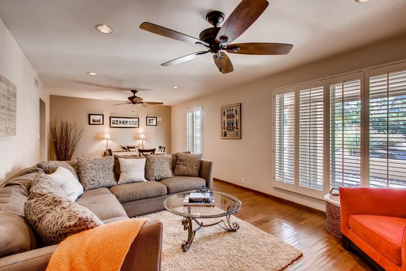 2401 E Cholla St, Phoenix, AZ 85028