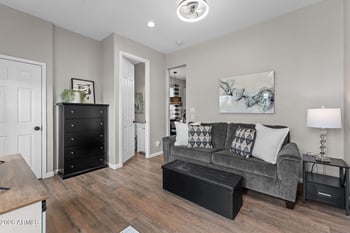 2401 Southern Ave #106, Tempe, AZ 85282