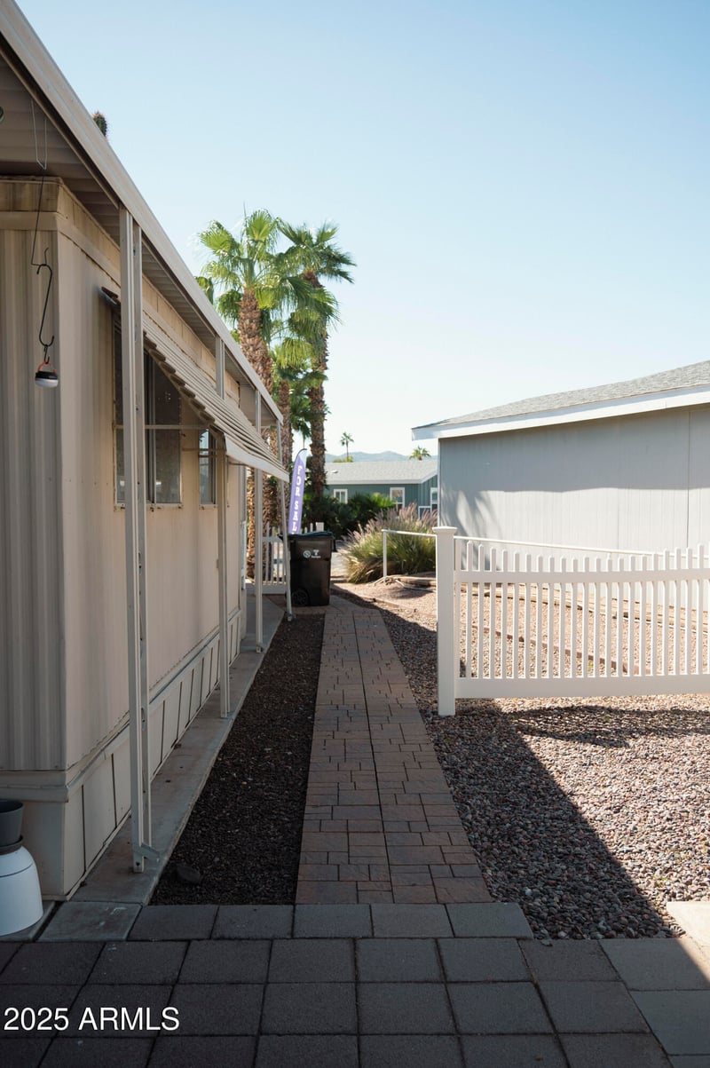 2401 Southern Ave #211, Tempe, AZ 85282