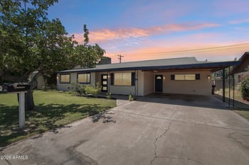 2401 Echo Ln, Phoenix, AZ 85021