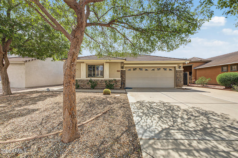 2401 W Silver Streak Way, San Tan Valley, AZ 85144