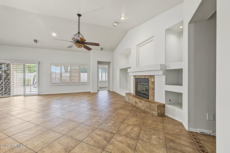 2401 W Silver Streak Way, San Tan Valley, AZ 85144