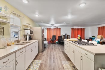 2401 Southern Ave #421, Tempe, AZ 85282