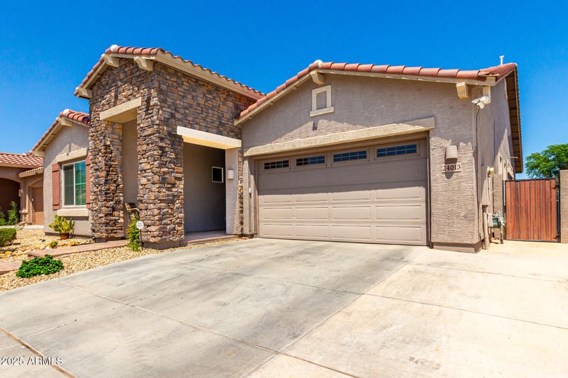 24013 165th Ave, Surprise, AZ 85387