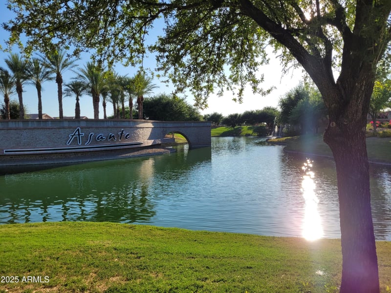 24013 165th Ave, Surprise, AZ 85387