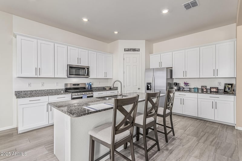 24016 165th Ave, Surprise, AZ 85387
