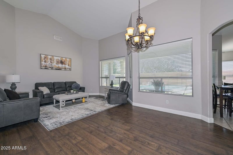 24016 66th Ln, Glendale, AZ 85310