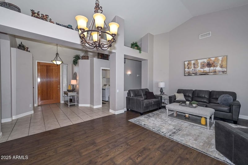 24016 66th Ln, Glendale, AZ 85310
