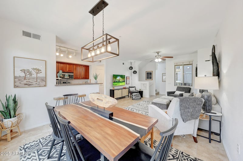 2402 5th St #1520, Tempe, AZ 85288