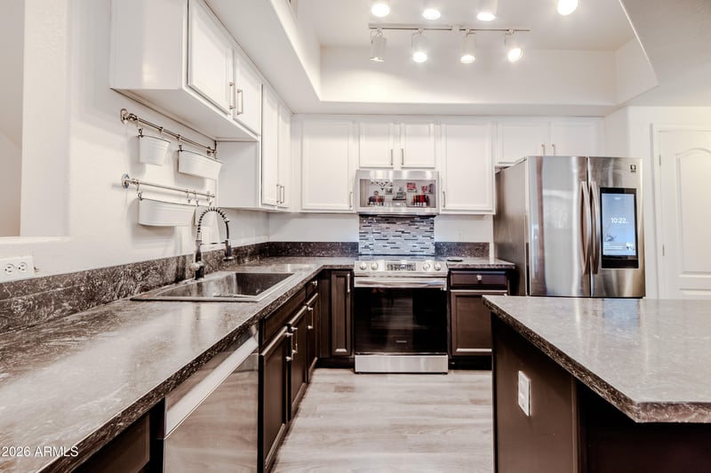 2402 5th St #1524, Tempe, AZ 85288