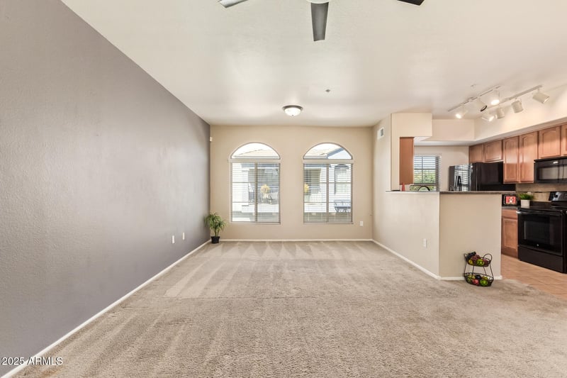 2402 5th St #1595, Tempe, AZ 85288
