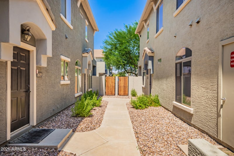 2402 5th St #1623, Tempe, AZ 85288