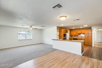 2402 Diana Ave, Phoenix, AZ 85021