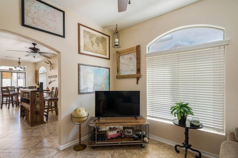 2402 E 5th St #1483, Tempe, AZ 85288