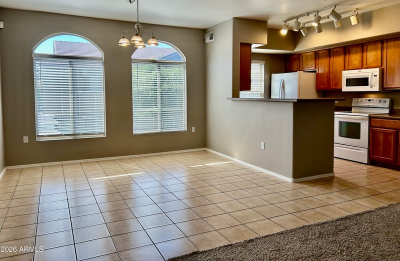 2402 E 5th St #1555, Tempe, AZ 85288