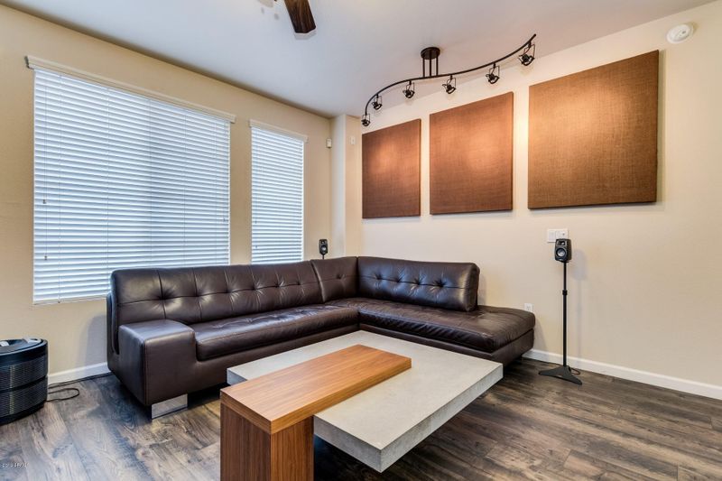 2402 E 5th St #1556, Tempe, AZ 85288