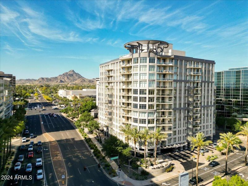2402 E Esplanade Ln #201, Phoenix, AZ 85016
