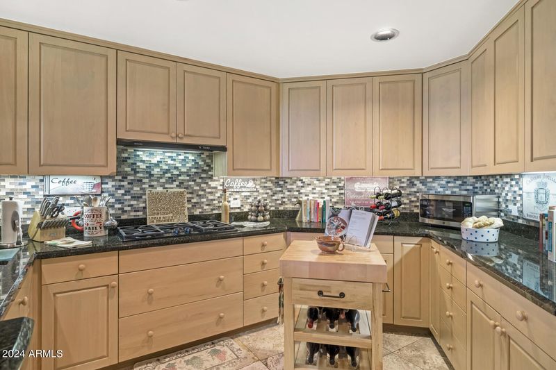 2402 E Esplanade Ln #305, Phoenix, AZ 85016
