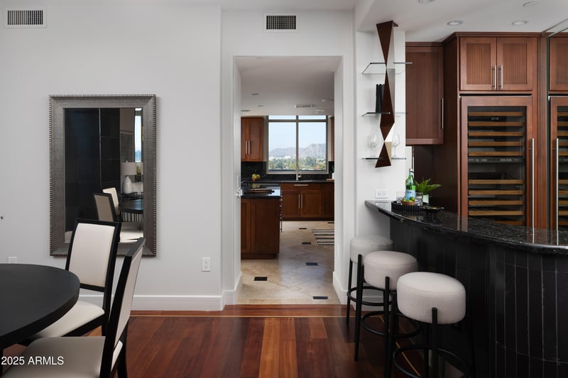 2402 Esplanade Ln #1001, Phoenix, AZ 85016