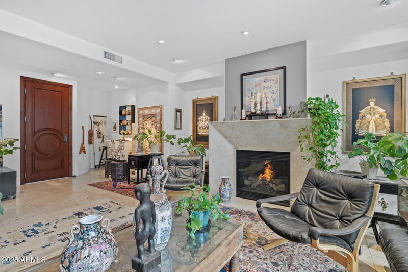 2402 Esplanade Ln #604, Phoenix, AZ 85016