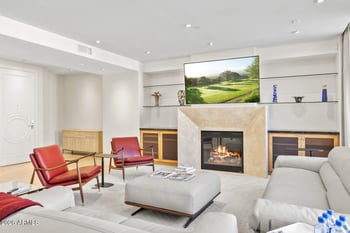 2402 Esplanade Ln #704, Phoenix, AZ 85016