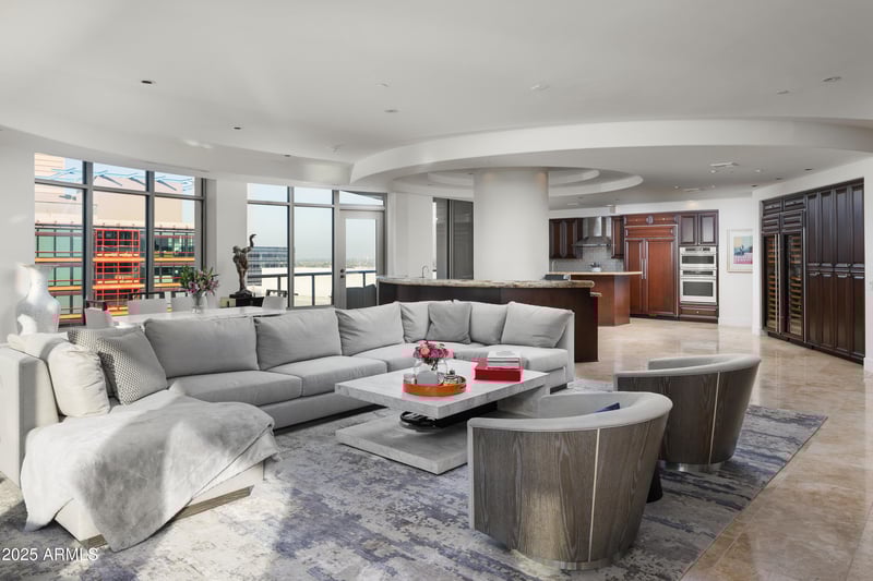 2402 Esplanade Ln #PH2, Phoenix, AZ 85016