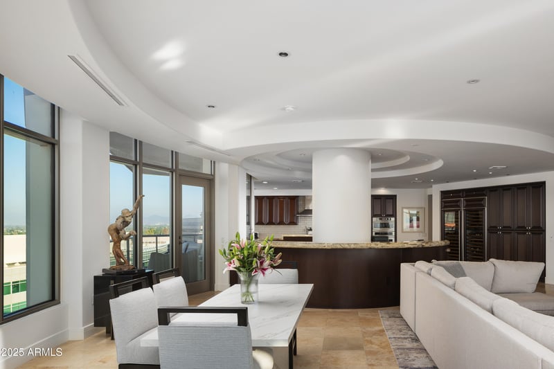 2402 Esplanade Ln #PH2, Phoenix, AZ 85016