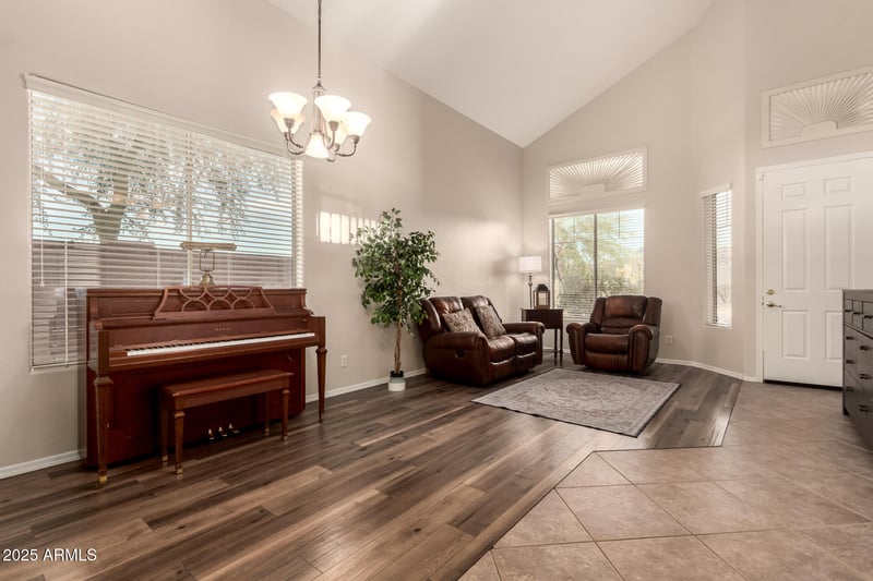 2402 Minton St, Phoenix, AZ 85041