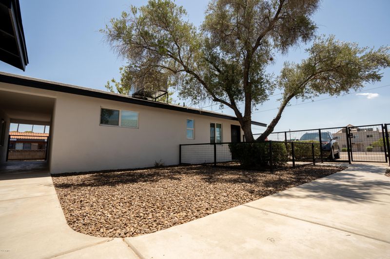 2402 N 24th St, Phoenix, AZ 85008