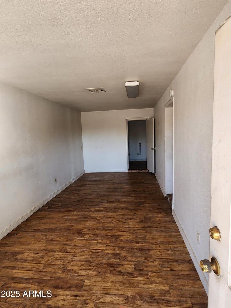 2402 Osborn Rd, Phoenix, AZ 85015