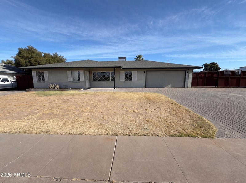 2402 W Anderson Ave, Phoenix, AZ 85023
