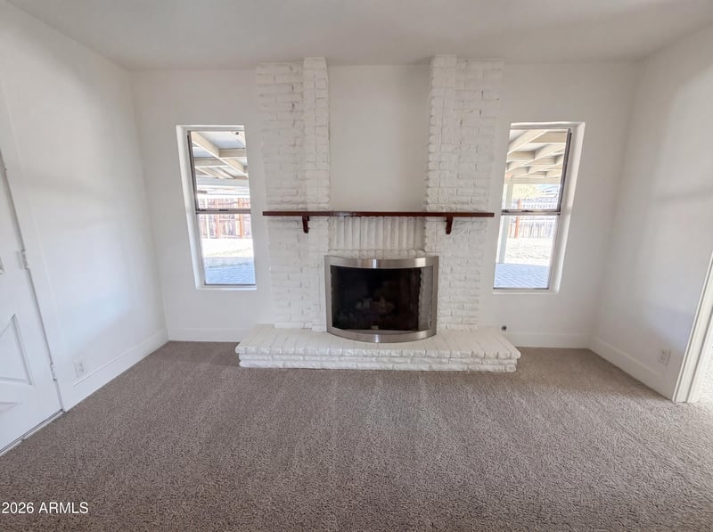 2402 W Anderson Ave, Phoenix, AZ 85023