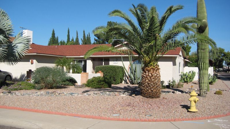 2402 W Hearn Rd, Phoenix, AZ 85023