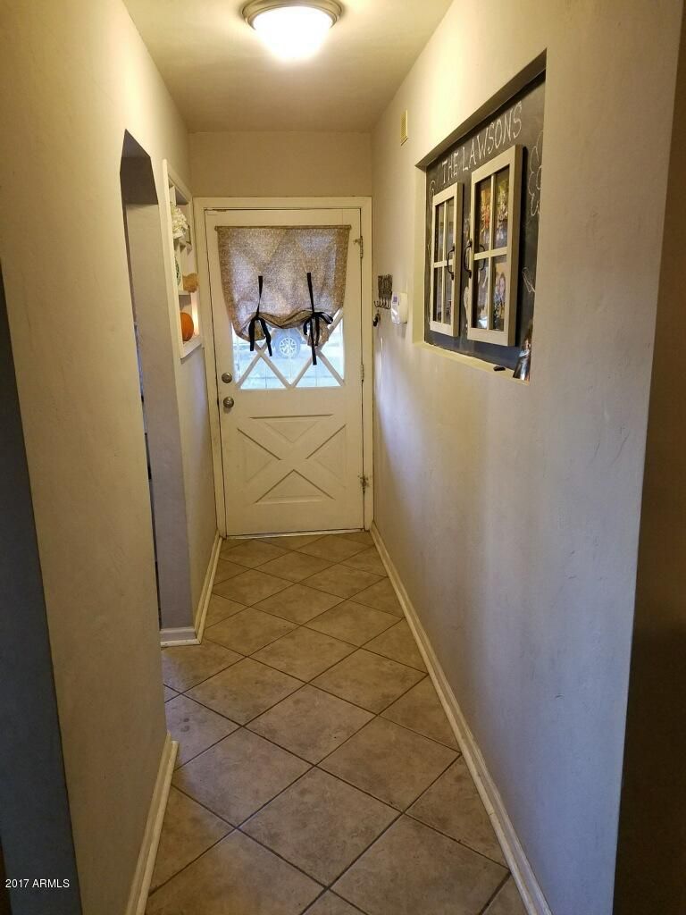 2402 W Stella Ln, Phoenix, AZ 85015