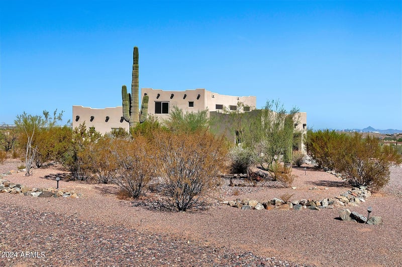 2402 W Sunrise Dr, Phoenix, AZ 85041