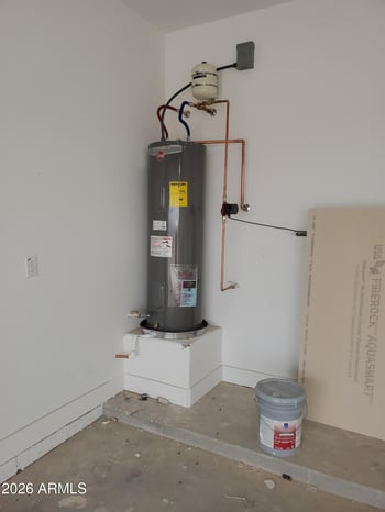 24025 Beacon Ln, Wittmann, AZ 85361