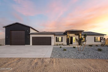 24025 W Beacon Ln, Wittmann, AZ 85361