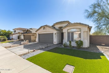 2403 Rosemonte Dr, Phoenix, AZ 85050