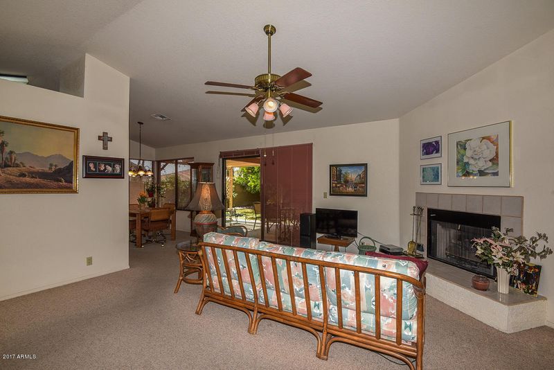 24030 N 40th Dr, Glendale, AZ 85310