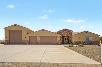 24039 Cavedale Dr, Wittmann, AZ 85361