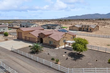 24039 W Cavedale Dr, Wittmann, AZ 85361