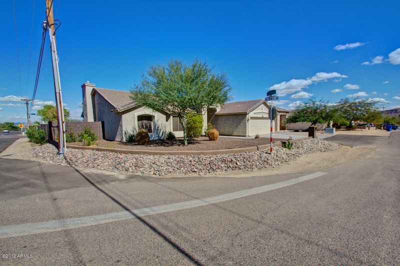 2404 E Winston Dr, Phoenix, AZ 85042